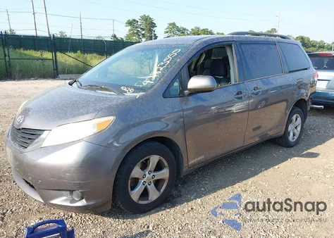 2013 Toyota Sienna Le V6 8 Passenger из США, поврежденный, VIN 5TDKK3DC7DS295982